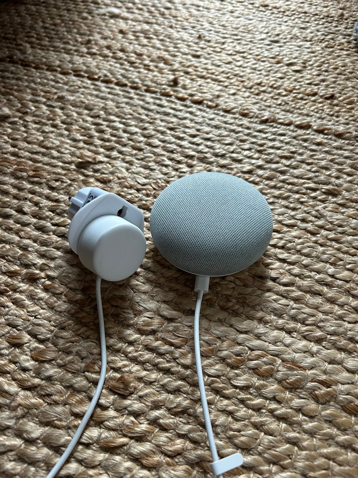 Google Home Mini (1e generatie) - Zo goed als nieuw, Audio, Tv en Foto, Luidsprekers, Ophalen of Verzenden, Zo goed als nieuw