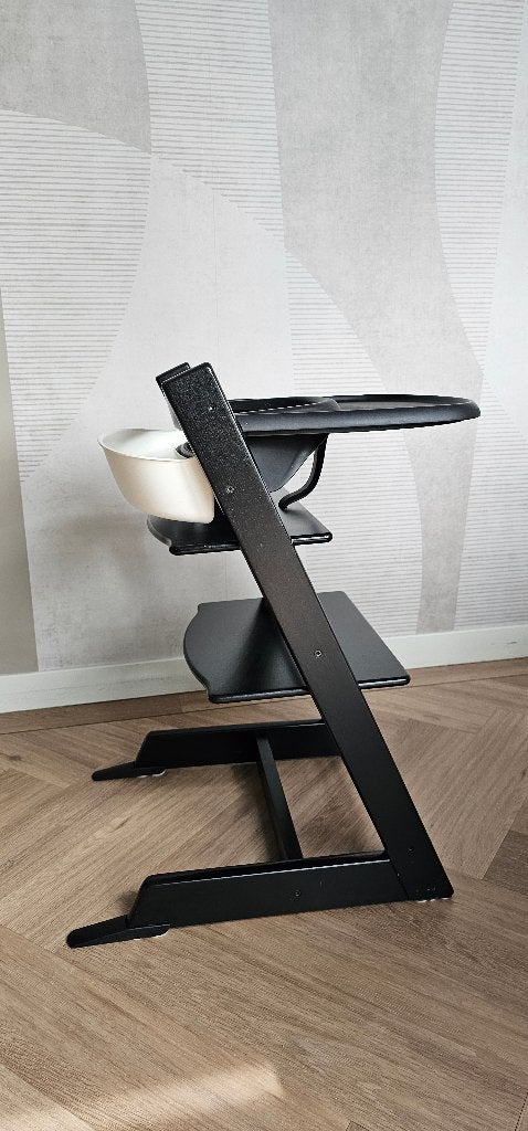 Stokke Tripp Trapp zwart, Ophalen, Zo goed als nieuw, Meegroeistoel, Afneembaar eetblad