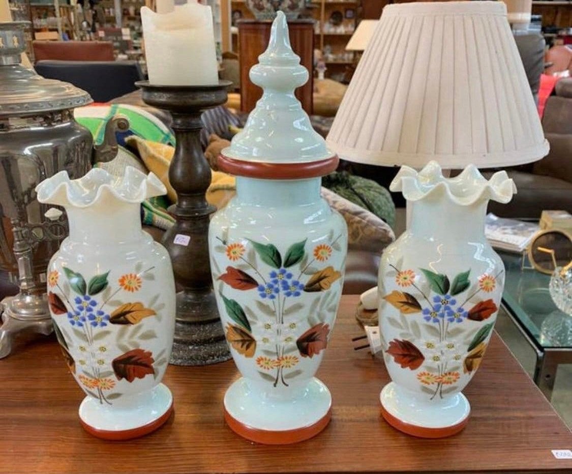 Vaas opaline glazen vazen met handgeschilderde bloemmotieven, Ophalen of Verzenden