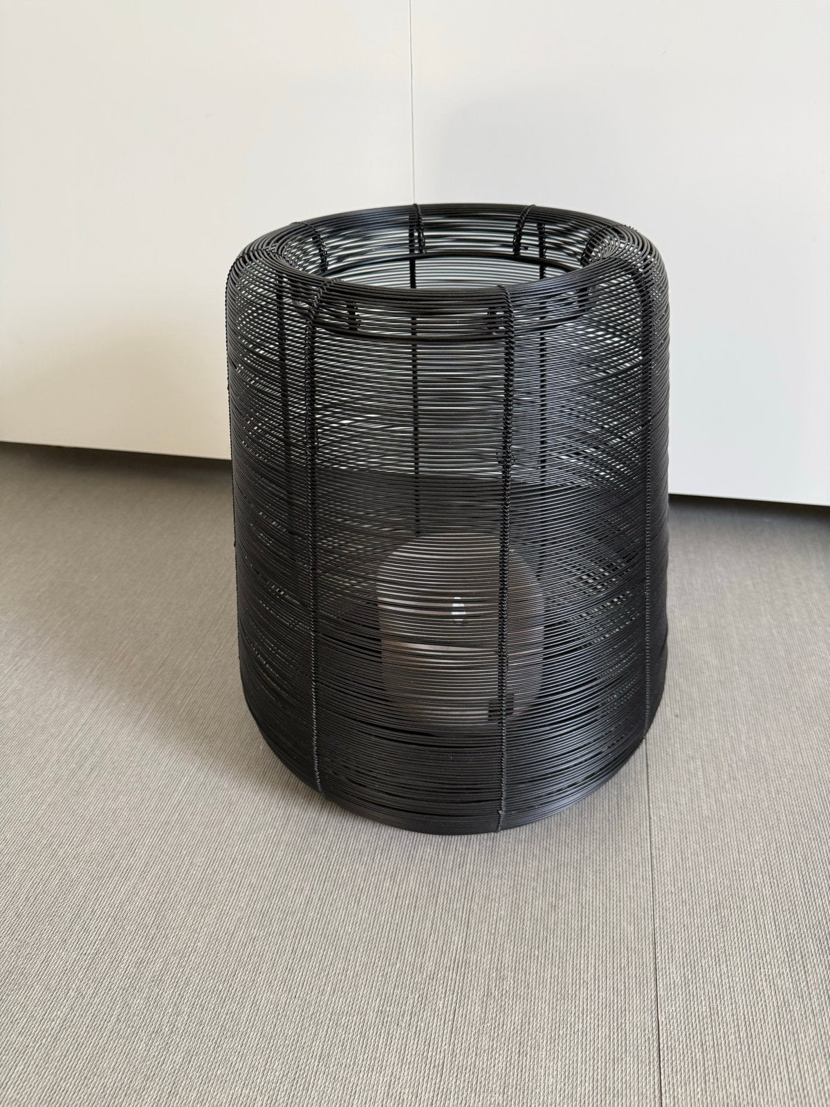 Stijlvol zwart stalen windlicht - Modern design, Ophalen, Windlicht, Zwart, Zo goed als nieuw