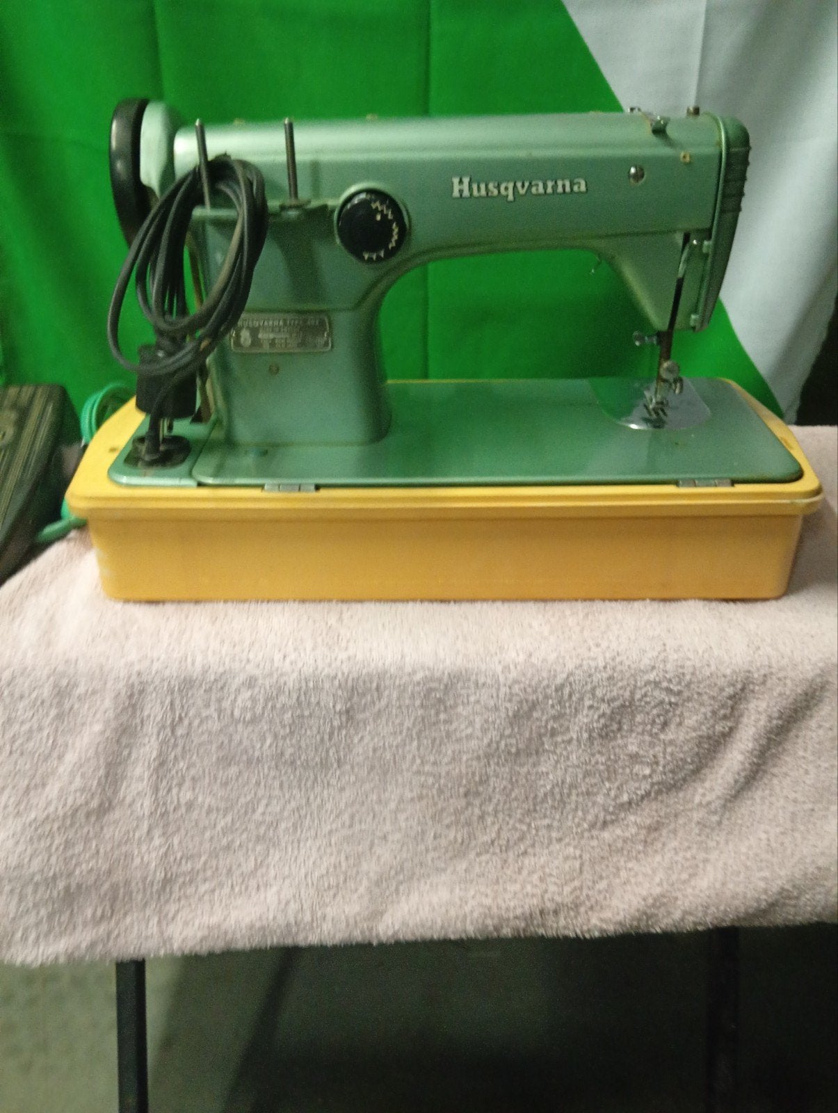 Husqvarna naaimachine, Ophalen, Gebruikt, Naaimachine, Husqvarna
