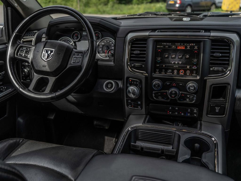 Dodge Ram 1500 5.7 V8 Quad Cab 6'4 | PANORAMA | ALPINE SOUND, Auto's, Gebruikt, 5654 cc, Zwart, Bedrijf