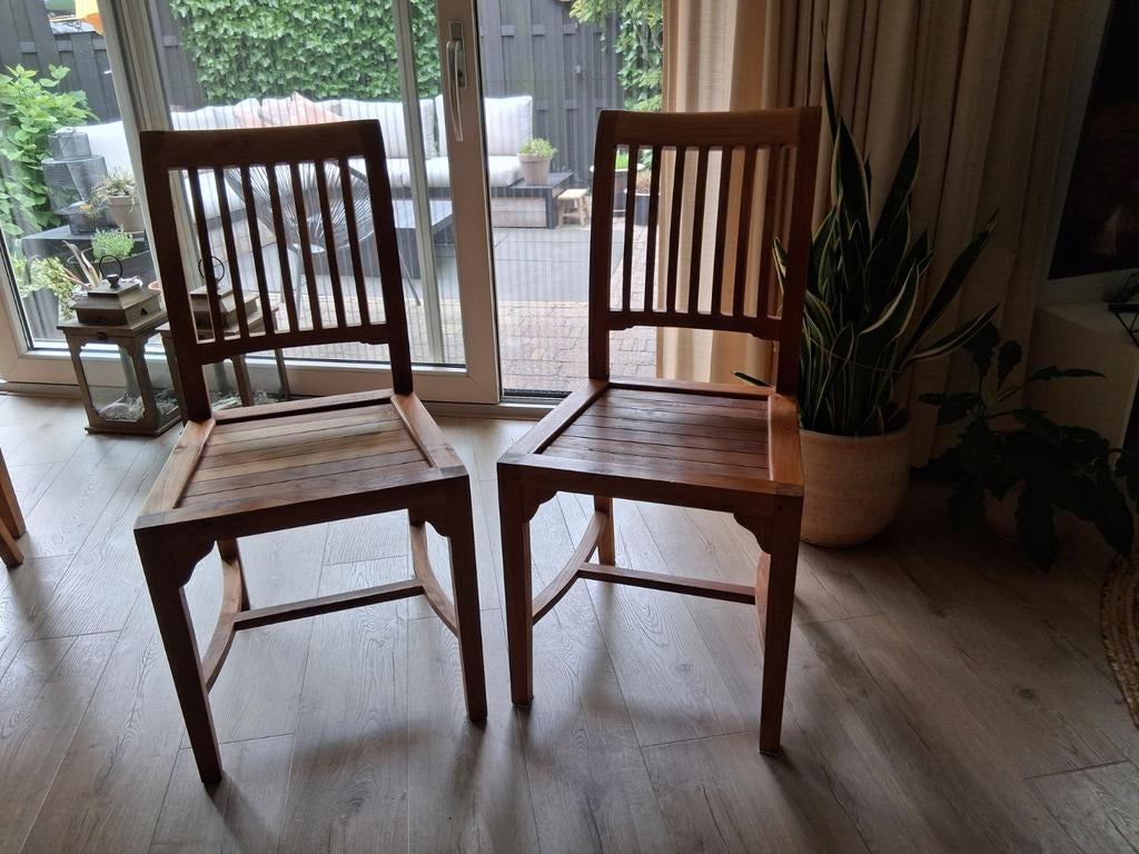 2 teakhouten eetkamerstoelen., Huis en Inrichting, Stoelen, Ophalen, Bruin, Zo goed als nieuw, Vier