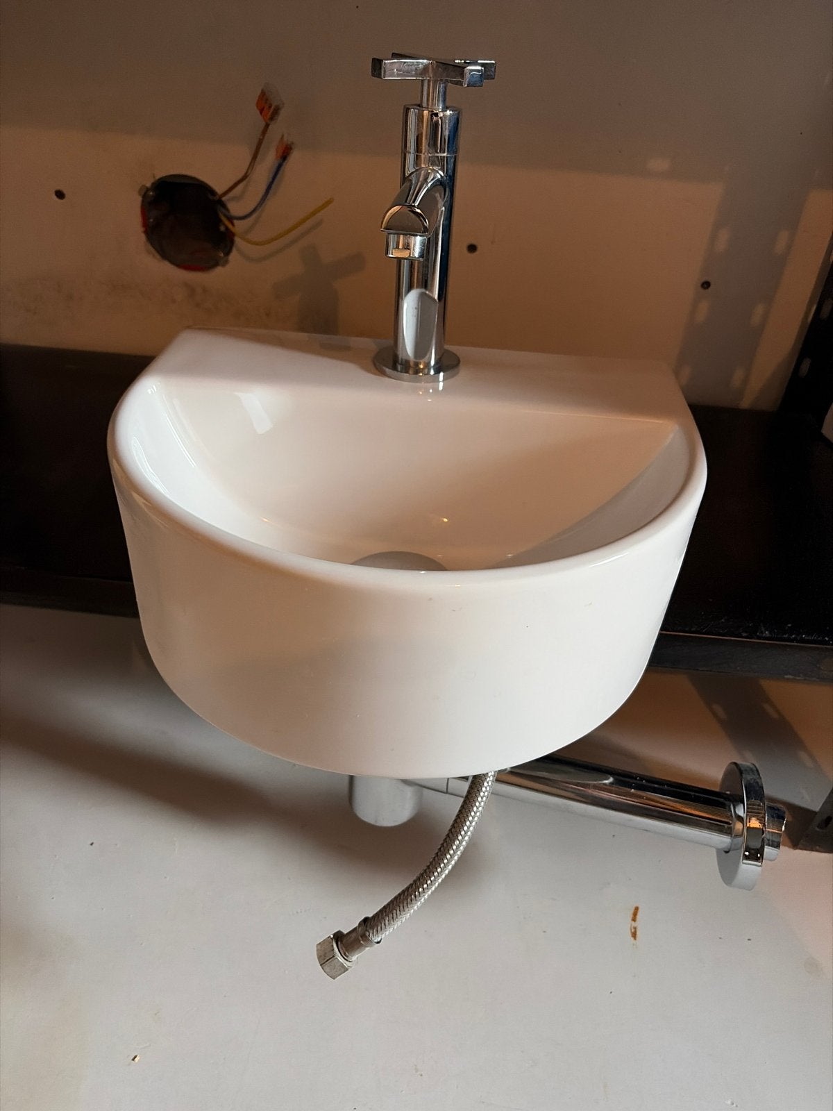 Wastafel met kraan en sifon - Zo goed als nieuw, Ophalen, Gebruikt, Chroom, Wastafel