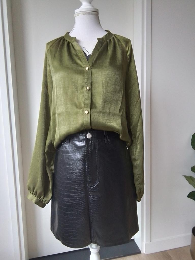 Olijfgroene bloes Geisha mt 36, Geisha, Ophalen of Verzenden, Zo goed als nieuw, Maat 36 (S)