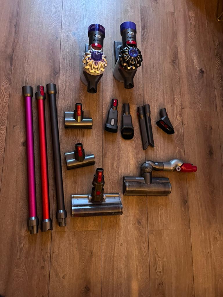 2x Dyson stofzuiger, Witgoed en Apparatuur, Stofzuigers, Ophalen of Verzenden