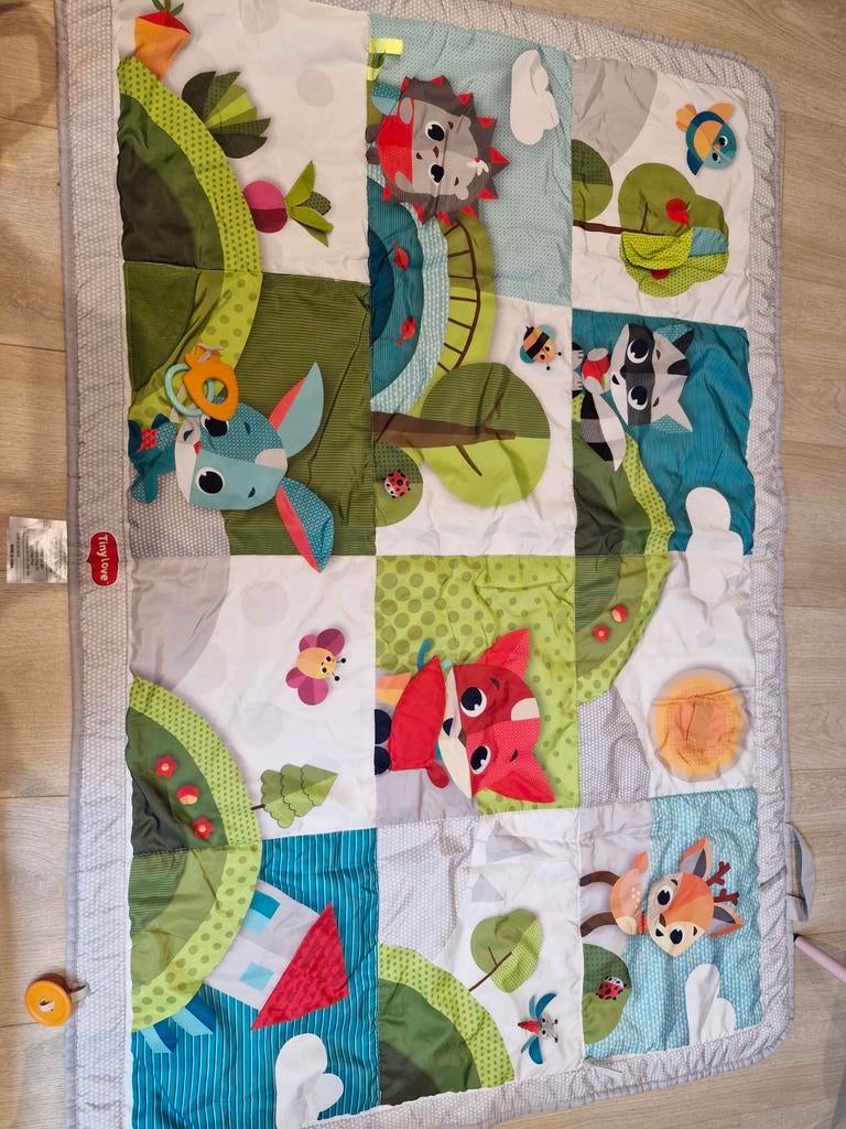 Tiny Love Speelkleed met Dieren en Rammelaar, Ophalen