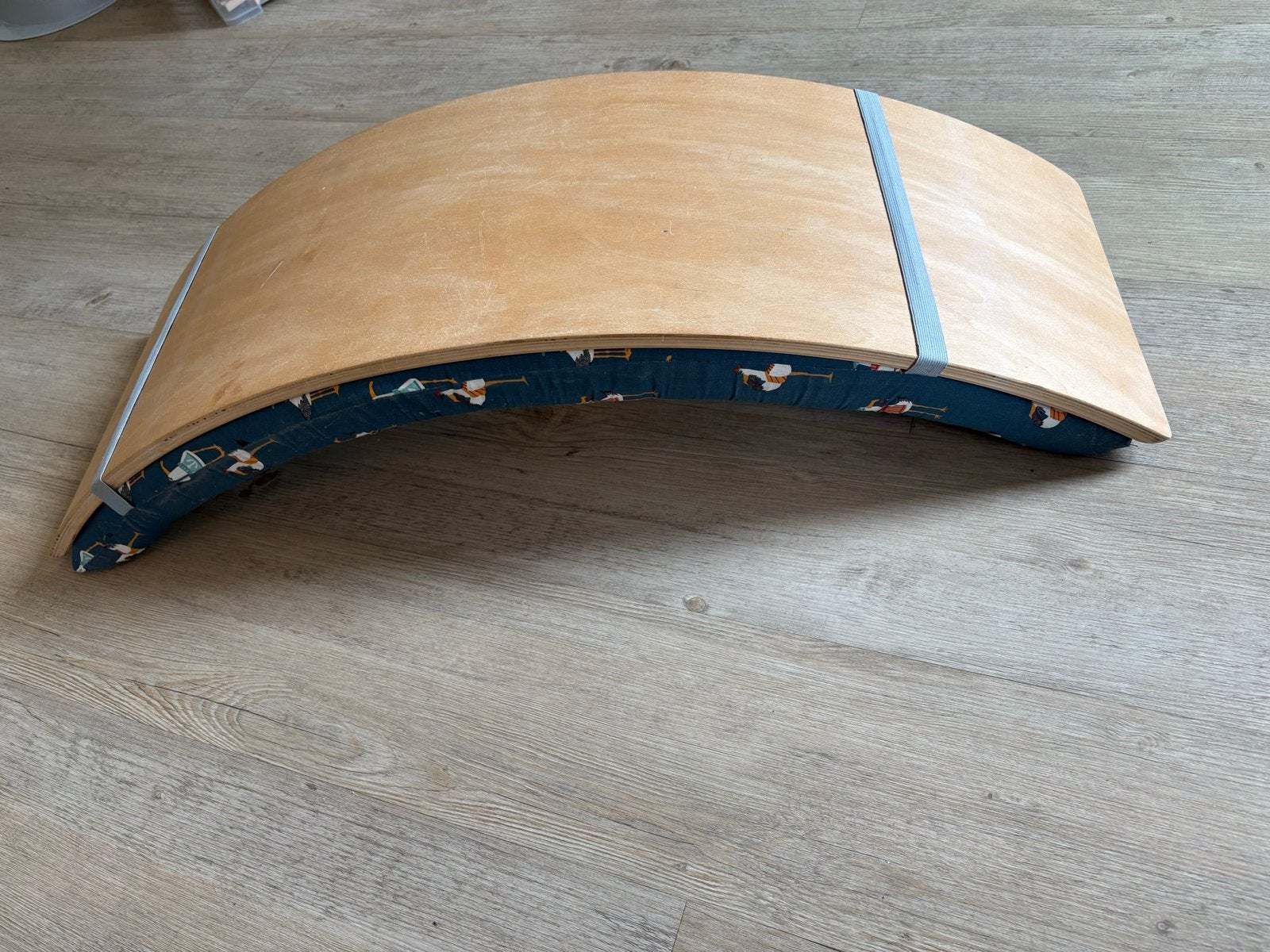 Balance board met handgemaakt kussen, Ophalen, Gebruikt