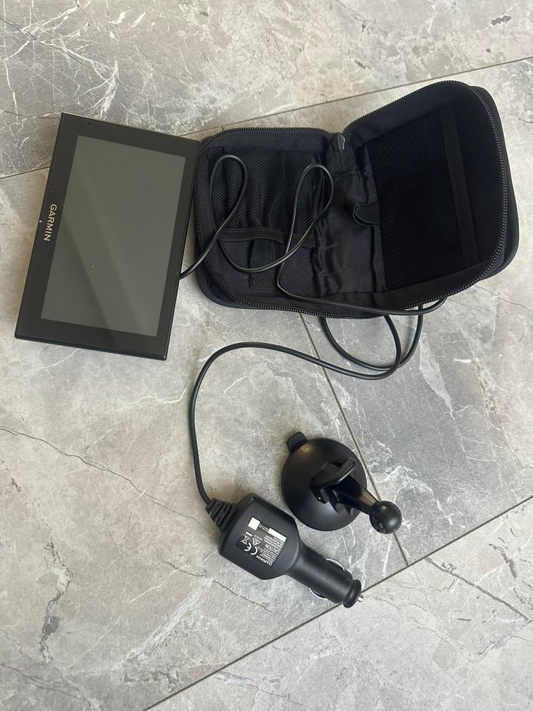 TomTom Garmin Navigatiesysteem met accessoires, Ophalen of Verzenden, Zo goed als nieuw