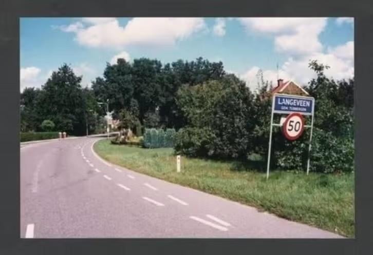 Foto Langeveen Gemeente Tubbergen Straatbeeld Jaren 80., 1980 tot heden, Foto, Ophalen of Verzenden, Zo goed als nieuw