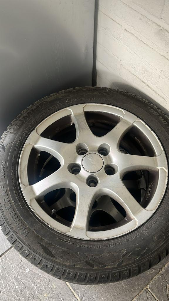 Set winterbanden 185/60 R15, Ophalen