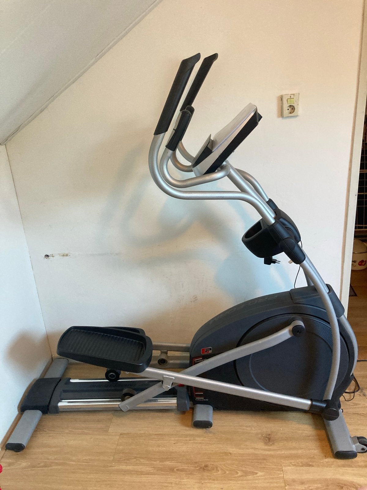Pro-Form 605 ZLE Crosstrainer zeer netjes - Thuis Fitness, Ophalen, Gebruikt, Armen, Crosstrainer