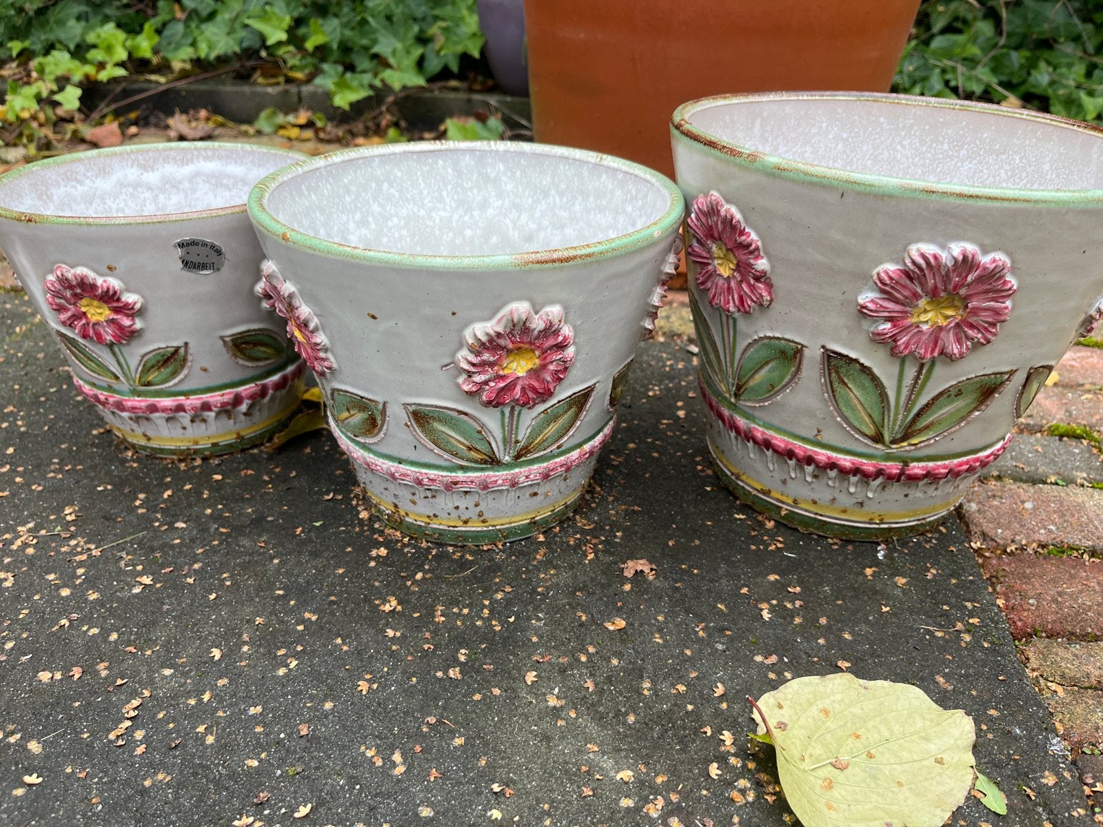 3 vintage handgemaakt Italiaanse bloempotten met bloemmotief, Overige materialen, Gebruikt, Minder dan 30 cm, Minder dan 60 cm