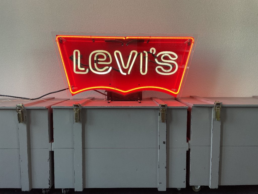 Vintage neon (glas) lichtreclame Levi's, Verzamelen, Ophalen, Gebruikt, Lichtbak of (neon) lamp