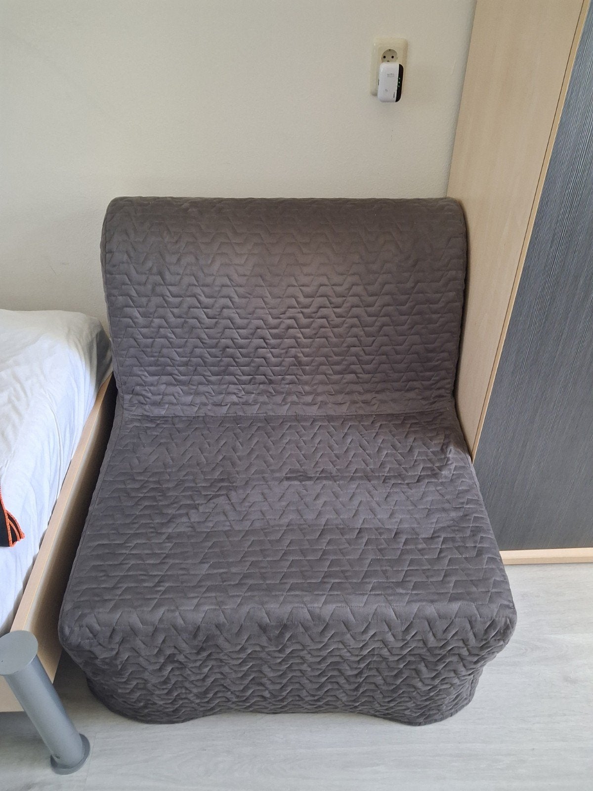 Ikea LYCKSELE slaapfauteuil / slaapbank grijs, Ophalen, Eenpersoons, 190 cm of minder, Zo goed als nieuw
