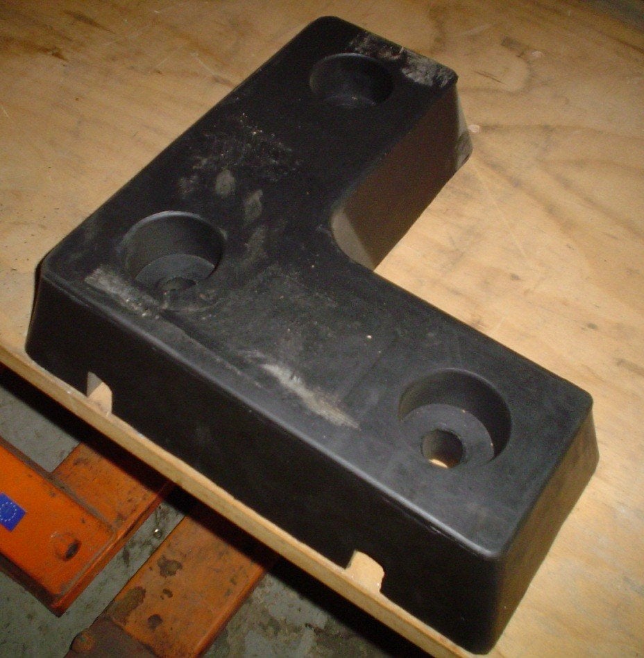 Rubber stootblok, hoek, 450x450x200x105 dik mm, Ophalen, Nieuw