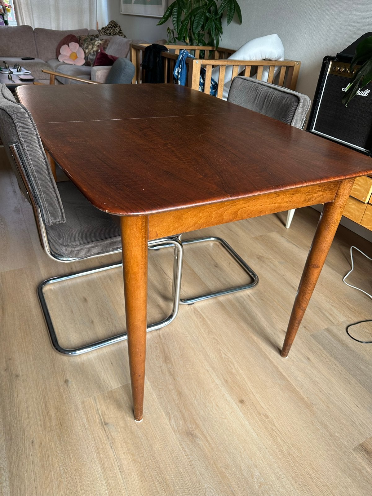 Vintage uitschuifbare eettafel 1,23/1,63 bij 0,81, Huis en Inrichting, Ophalen, Gebruikt, 100 tot 150 cm, 50 tot 100 cm