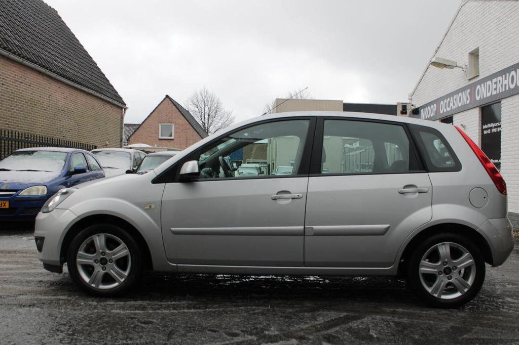 Ford Fiesta 1.3-8V Futura | Airco | Elec Ramen | NAP, 1299 cc, Stof, Zwart, 4 cilinders