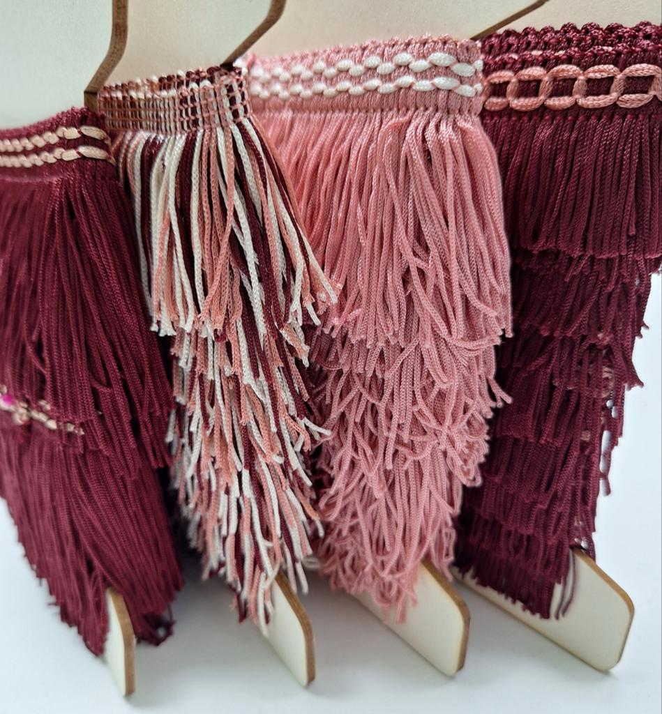 Partij vintage franjeband roze rood, Overige materialen, 120 cm of meer, Ophalen of Verzenden, Nieuw