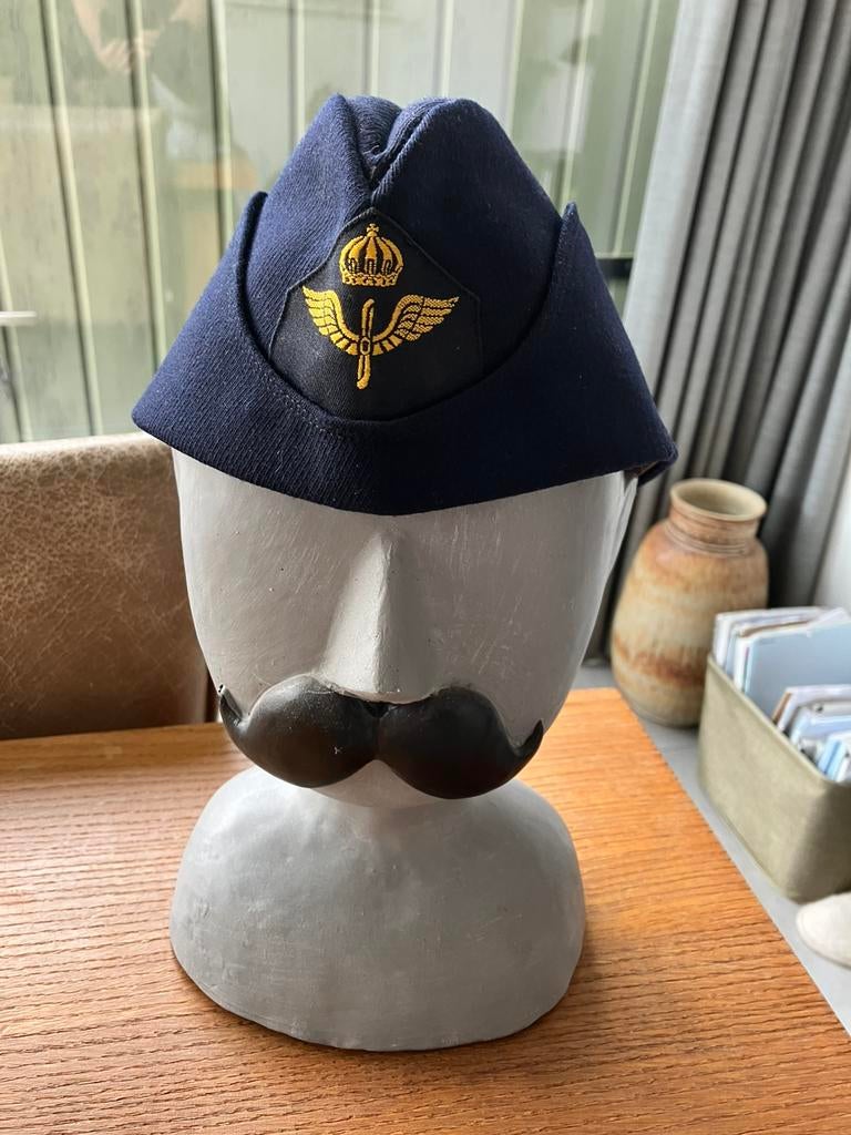 Zweeds schuitje luchtmacht pet baret zweden mt 57, Verzamelen, Ophalen of Verzenden, Luchtmacht, Helm of Baret