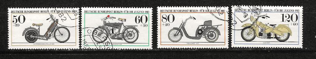 Motoren Berlin 694-697, Ophalen of Verzenden, Gestempeld, Auto's