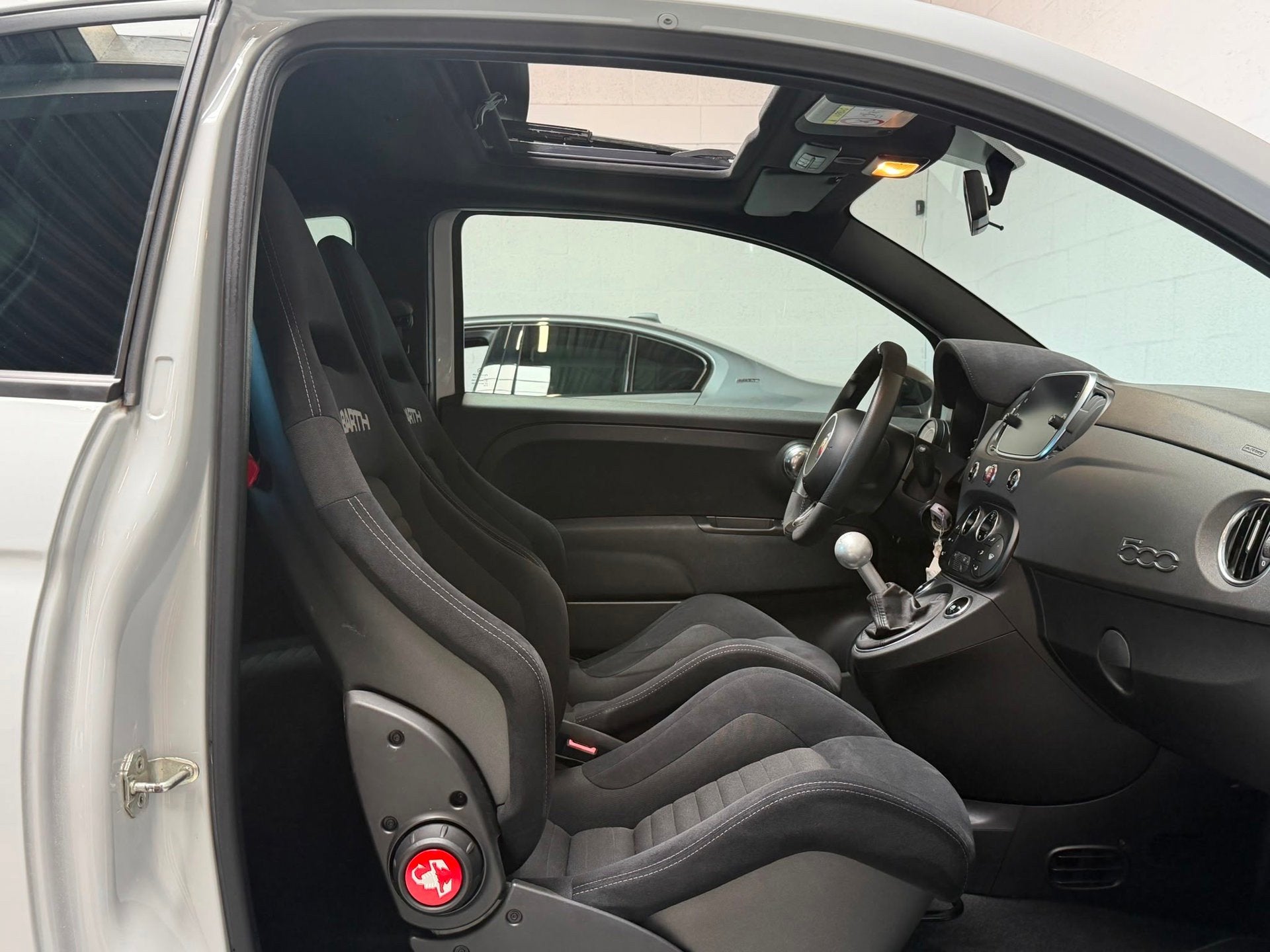 Abarth 500 1.4 T-Jet 595 Competizione - 180PK - SCHUIFDAK -, Auto's, Voorwielaandrijving, Gebruikt, Zwart, 4 cilinders