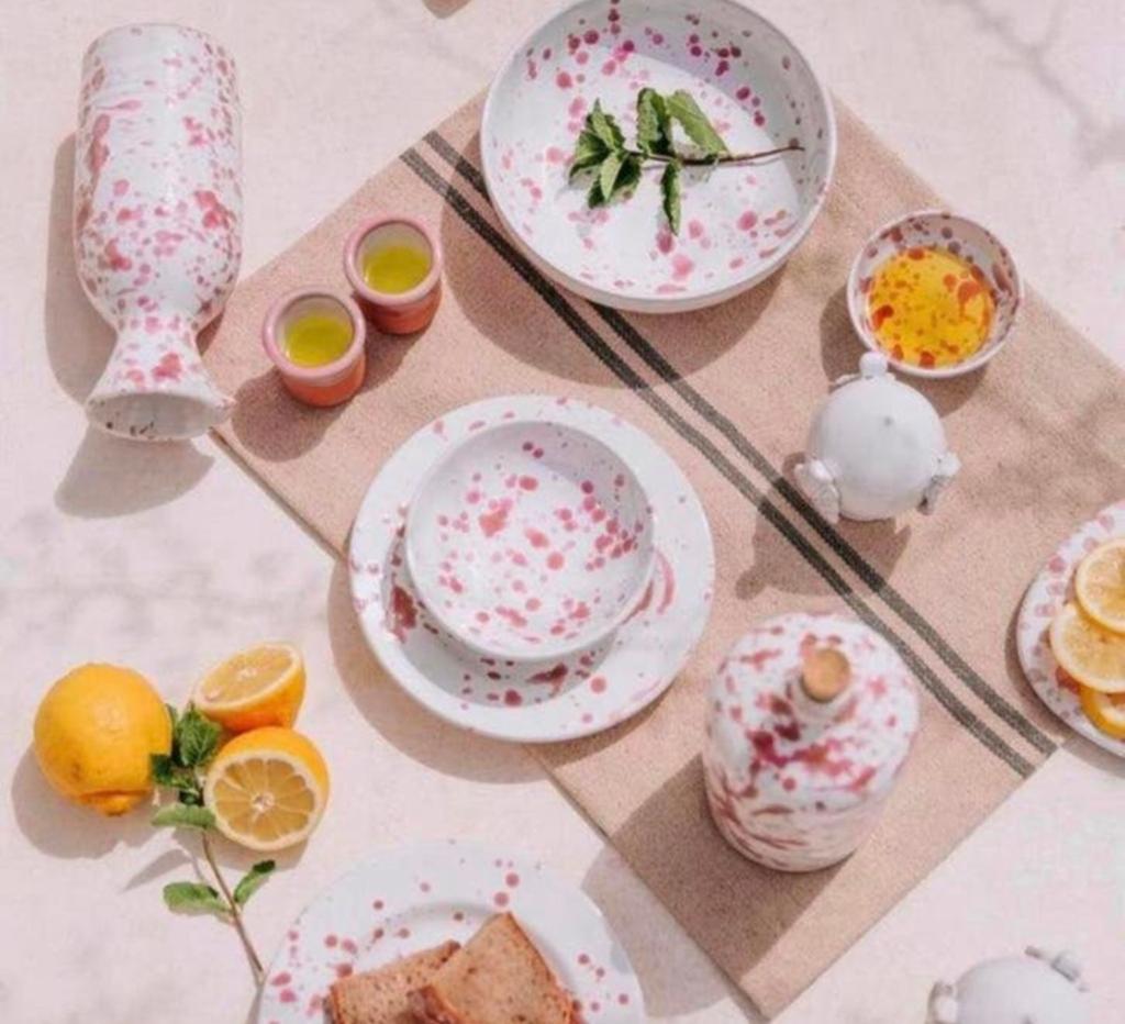 Roze spetter servies uit Puglia, 24delig nieuw!, Nieuw, Ophalen of Verzenden, Overige stijlen, Aardewerk