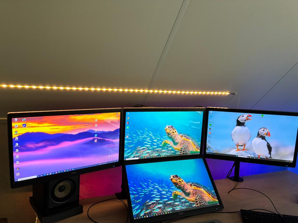 Te koop 4 Iiyama monitors compleet met 2 dubbele beugels, 3 tot 5 ms, HDMI, Full HD, Ophalen of Verzenden