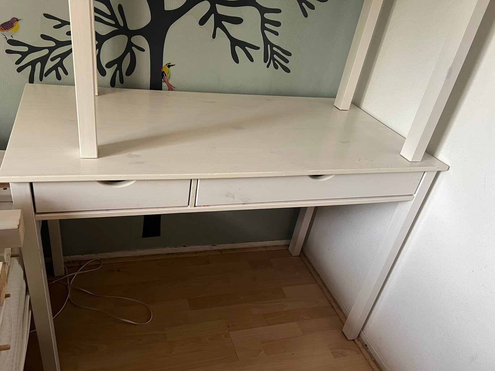 Twee grenenhouten bureautafels wit, met laatjes, Ophalen, Gebruikt, Wit, Hout