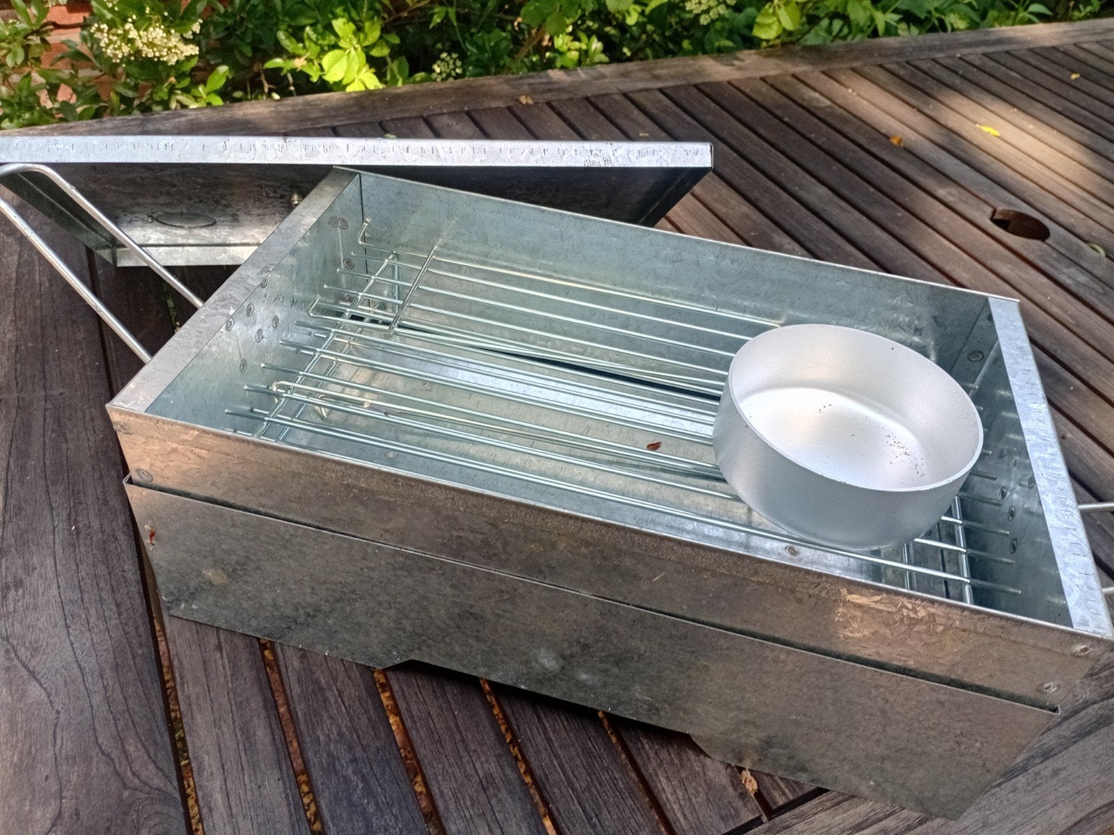 Rookkast, handig voor bv op de camping, compleet., Ophalen of Verzenden, Zo goed als nieuw