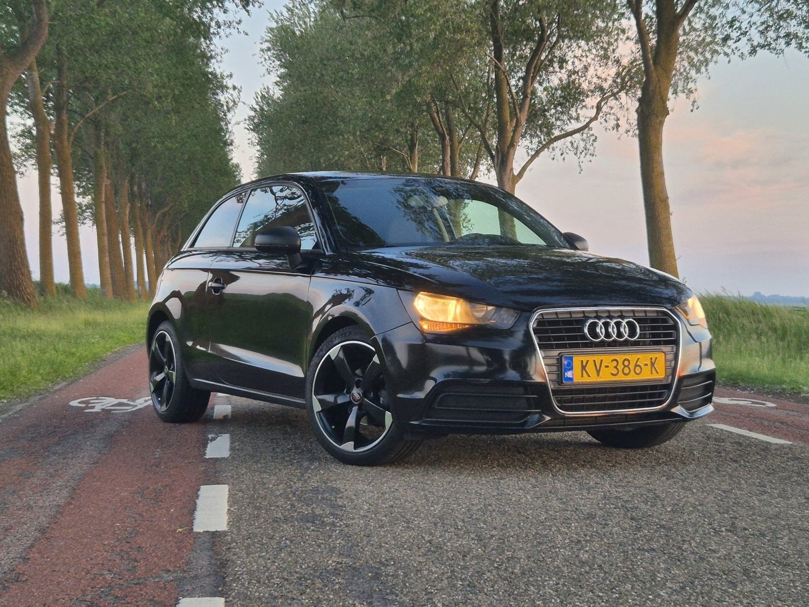 Audi A1 1.2 Tfsi 63KW 2010 Zwart, Auto's, Audi, Voorwielaandrijving, 4 cilinders, 4 stoelen, Zwart