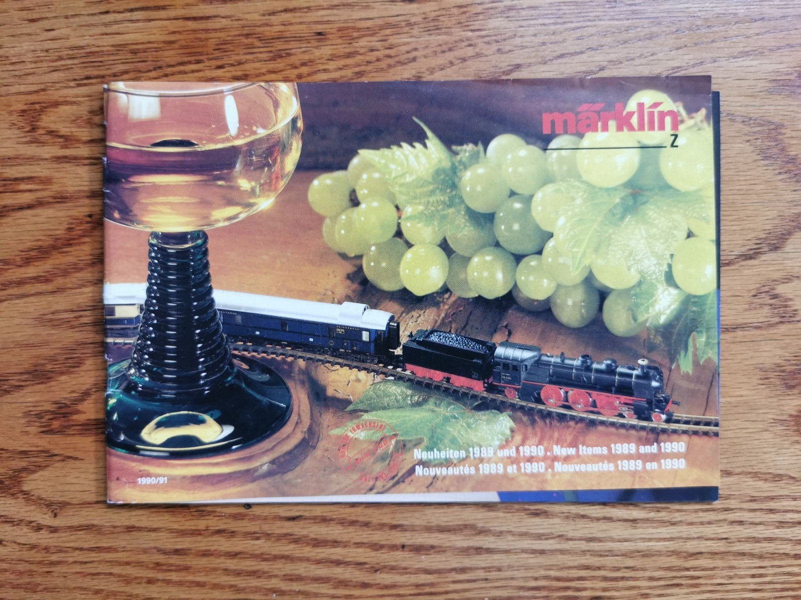Märklin Z Neuheiten Catalogus 1989/1990, Wisselstroom, Analoog, Zo goed als nieuw, Märklin