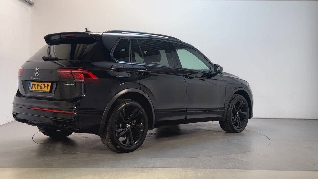 Volkswagen Tiguan 1.4 TSI DSG eHybrid R-Line Business+ 360 C, Auto's, Volkswagen, 1716 kg, Gebruikt, Huisgarantie, 4 cilinders