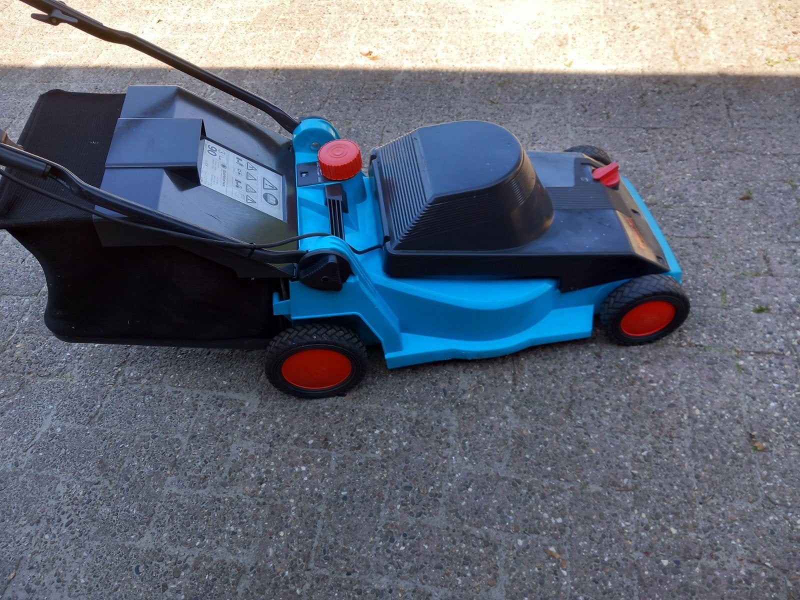 Gardena Hattrick 40 cm maaien., Ophalen, Cirkelmaaier, Gebruikt, Elektrische grasmaaier