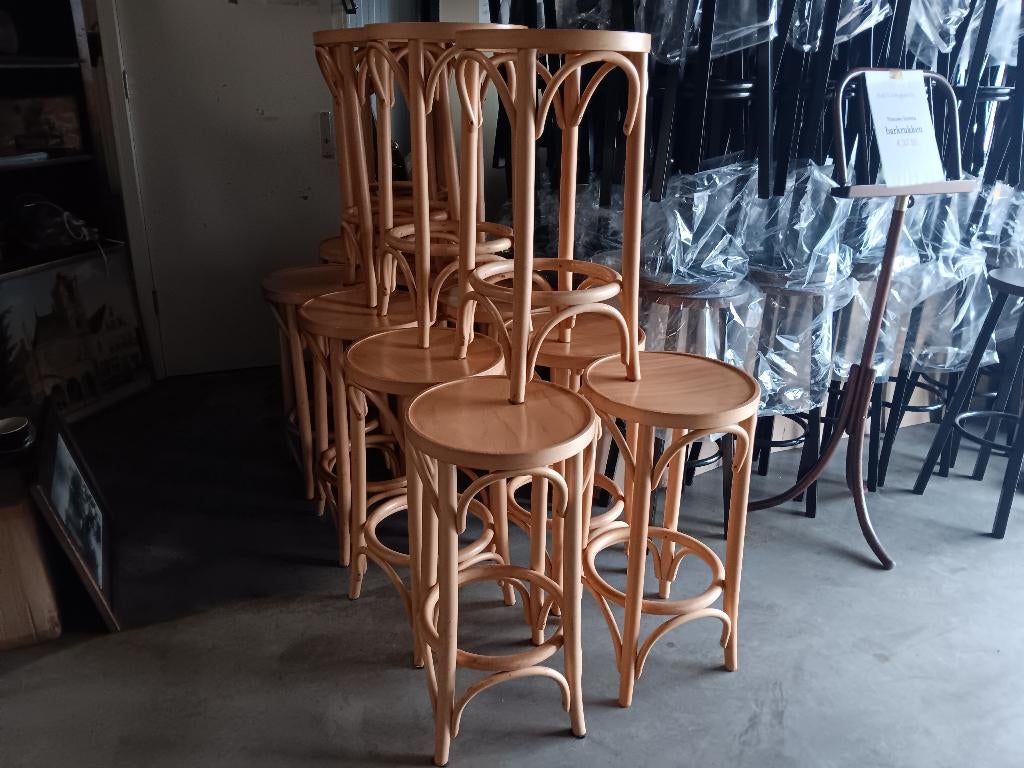 14 Thonet look barkrukken zithoogte 70 cm, Ophalen, Met voetsteun, 60 tot 90 cm, Hout