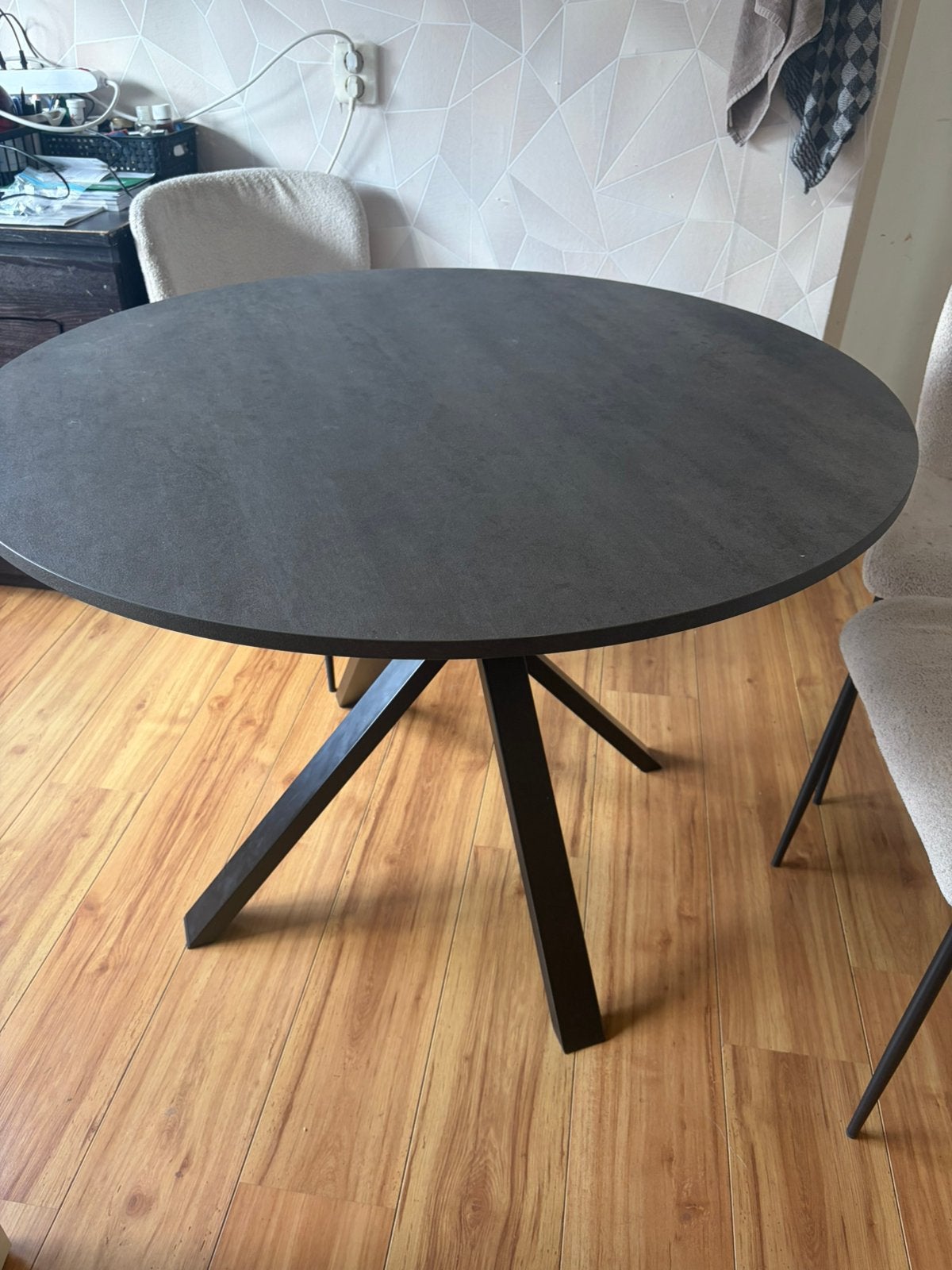 Ikea Mariedam rond eettafel, Ophalen, 100 tot 150 cm, Rond, Zo goed als nieuw
