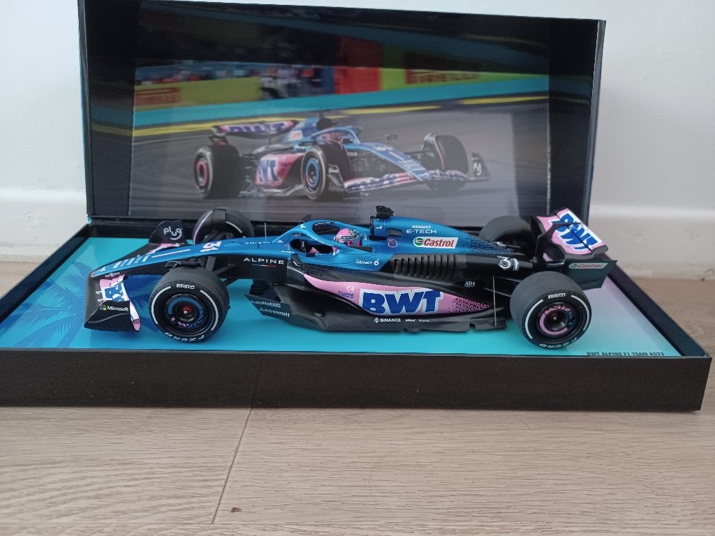 Minichamps 1 18 Formule 1 Esteban Ocon, Hobby en Vrije tijd, Modelauto's | 1:18, Ophalen of Verzenden, Zo goed als nieuw, Auto