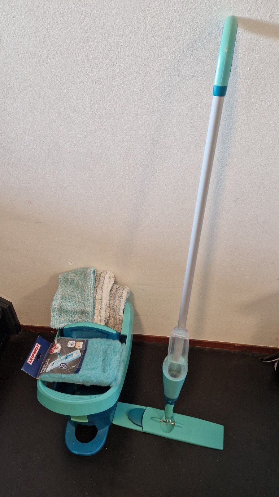 Leifheit Pro Bucket met Easy Spray XL en 4 hoezen, Ophalen, Gebruikt