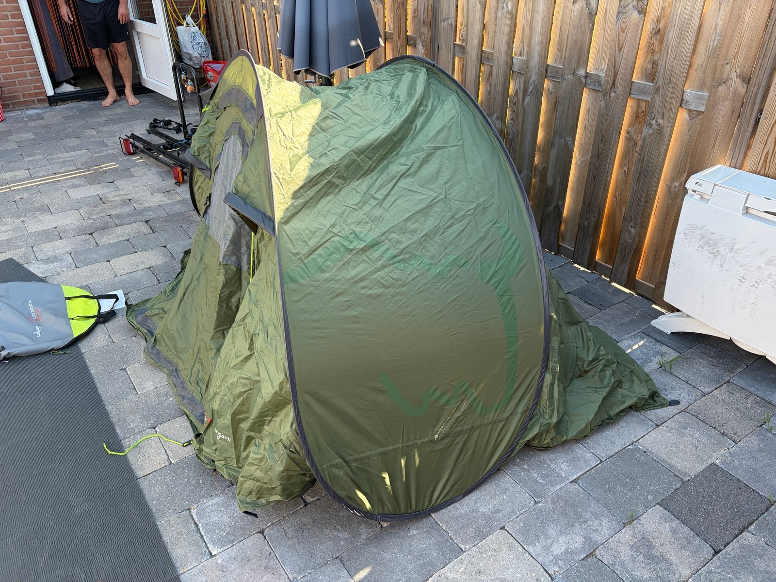 Wildebeast Shingani Pop-up Tent - 2 persoons, Ophalen, Gebruikt, Tot en met 2