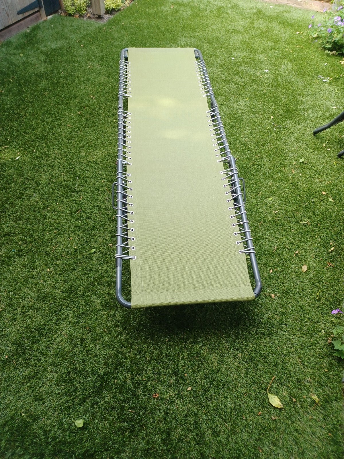Groene inklapbare stretcher, Ophalen, Zo goed als nieuw, Verstelbaar