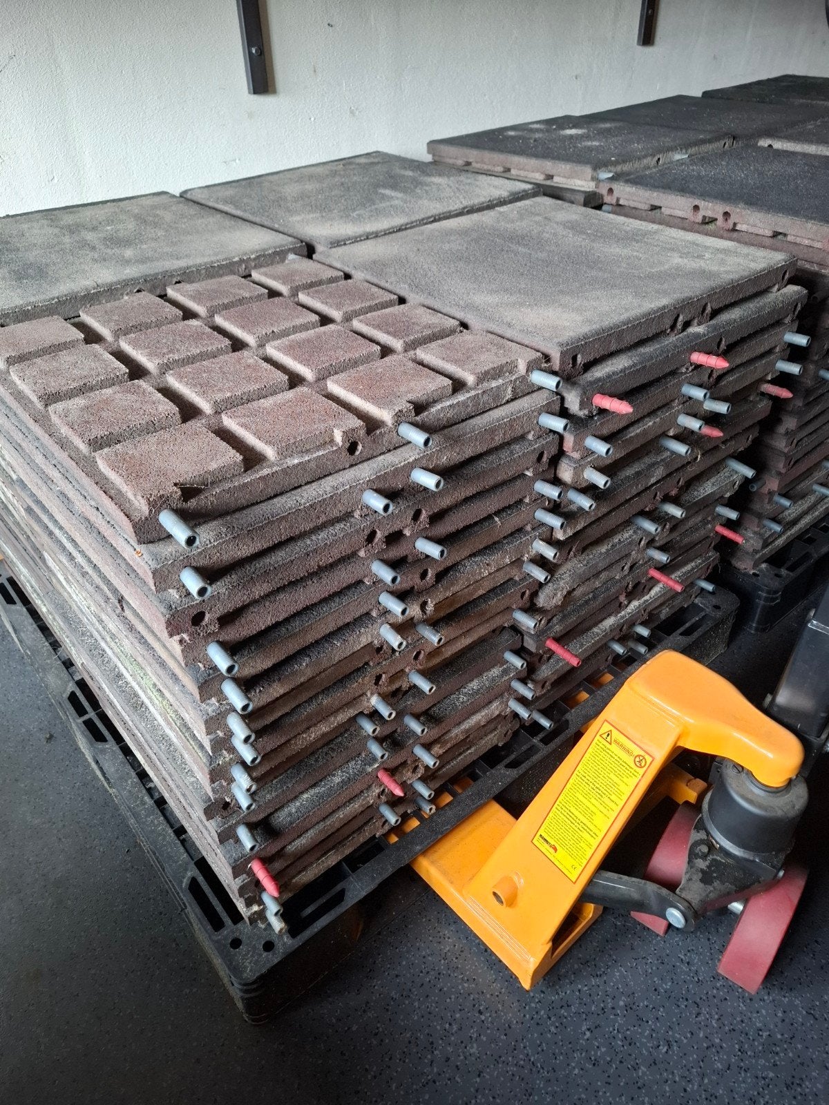 ✅️ Rubberen tegels 50x50x4,5 cm Zwembaden Paardenstallen, Ophalen, Gebruikt, 10 m² of meer, Overige typen