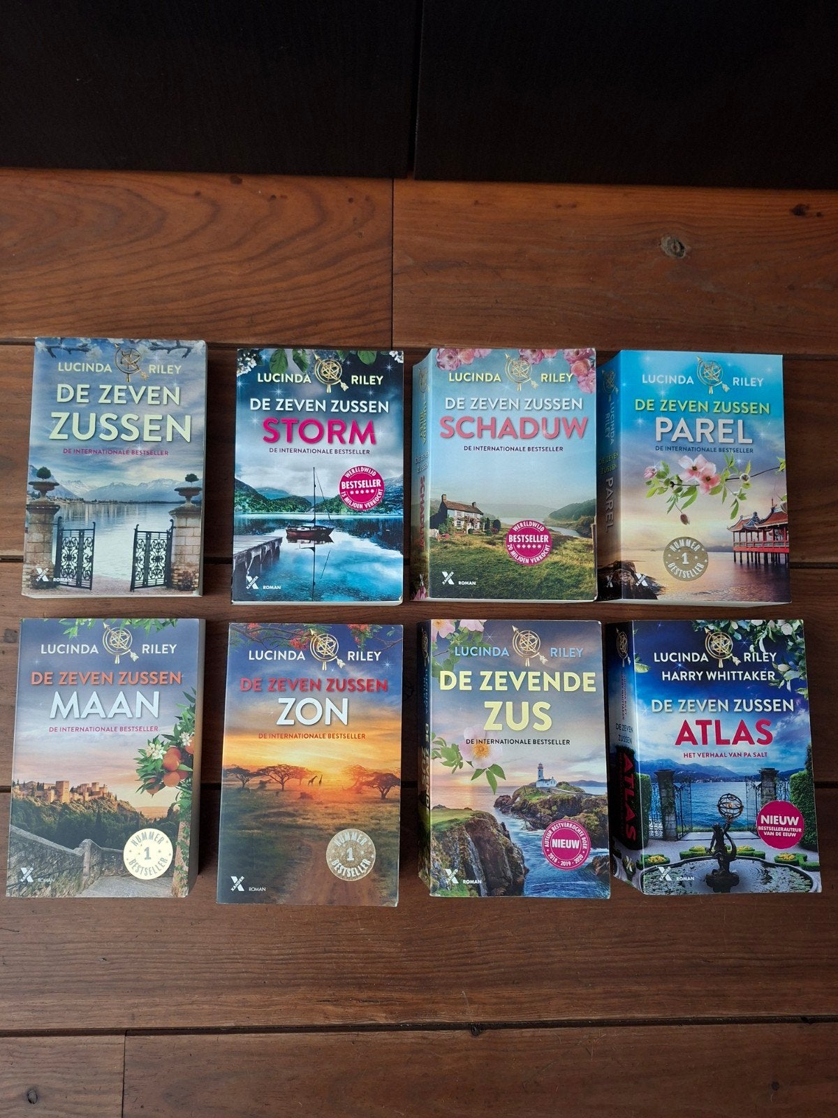 De Zeven Zussen serie - Lucinda Riley - Complete set, Boeken, Ophalen, Zo goed als nieuw, Lucinda Riley, Nederland
