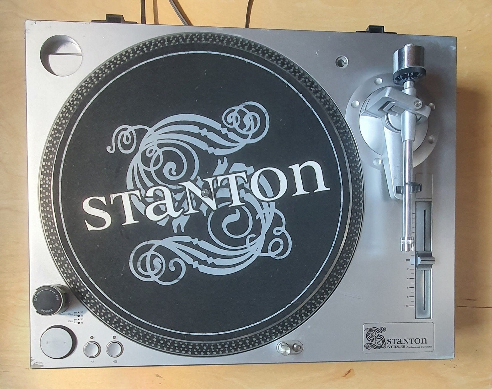 Stanton STR8-60 Defect wie reparateurs gezocht., Audio, Tv en Foto, Platenspelers, Ophalen of Verzenden, Niet werkend, Platenspeler-onderdeel