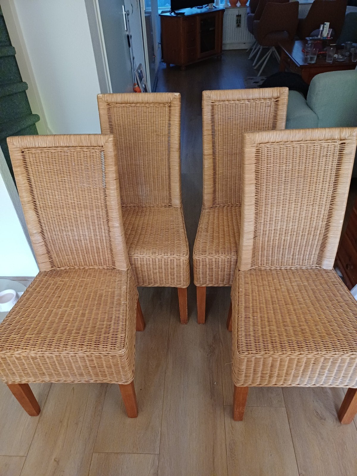 Eetkamerstoelen- 4 stuks, Huis en Inrichting, Woonaccessoires | Schalen en Manden, Ophalen, Gebruikt, Gevlochten, Rechthoekig