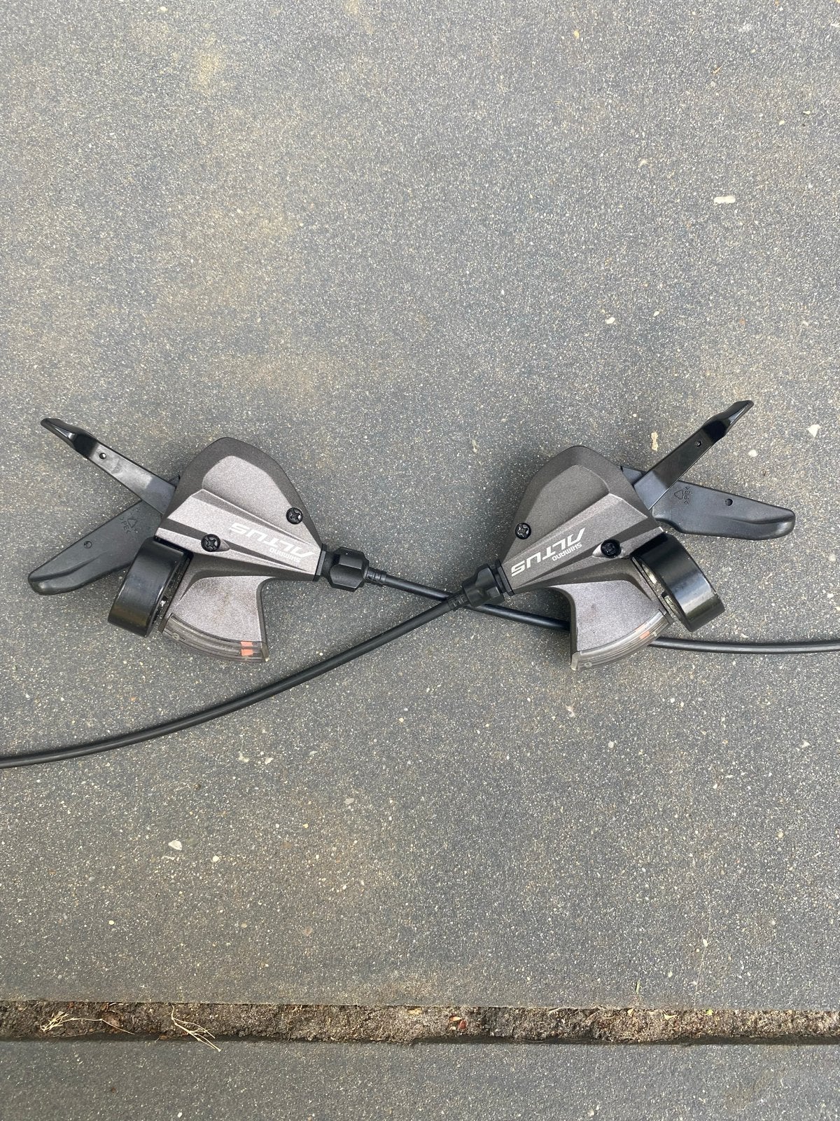 Shimano Altus Versnellingsset 1x3 en 1x9 met kabels, Gebruikt, Verzenden, Kunststof, Derailleur of Ketting