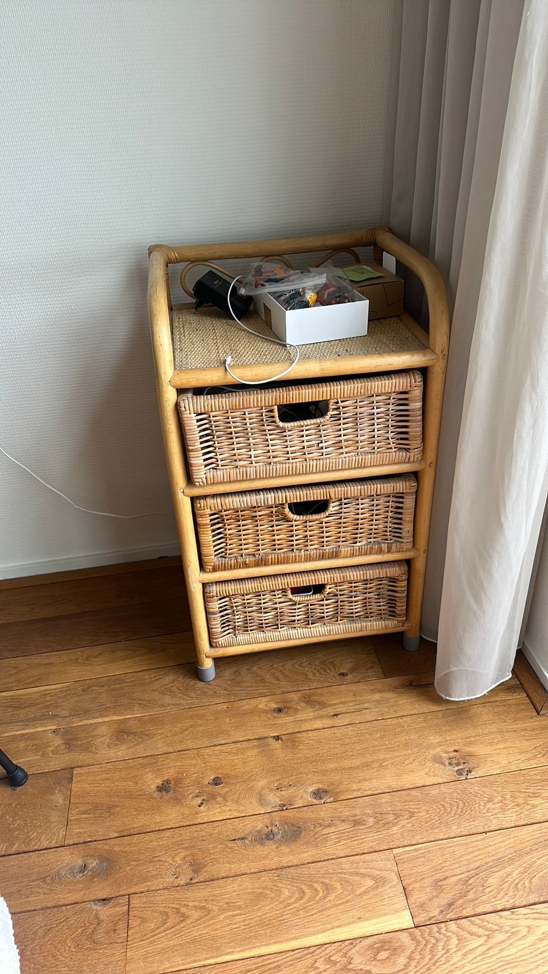 Vintage rotan kastje met 3 laden., Huis en Inrichting, Kasten | Ladekasten, Ophalen, 50 tot 100 cm, Zo goed als nieuw, 3 of 4 laden