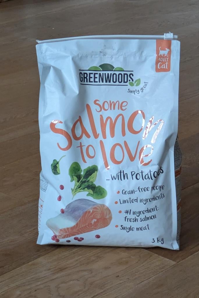Greenwoods cat food salmon almost full 2,8 kg, Dieren en Toebehoren, Dierenvoeding, Ophalen, Kat