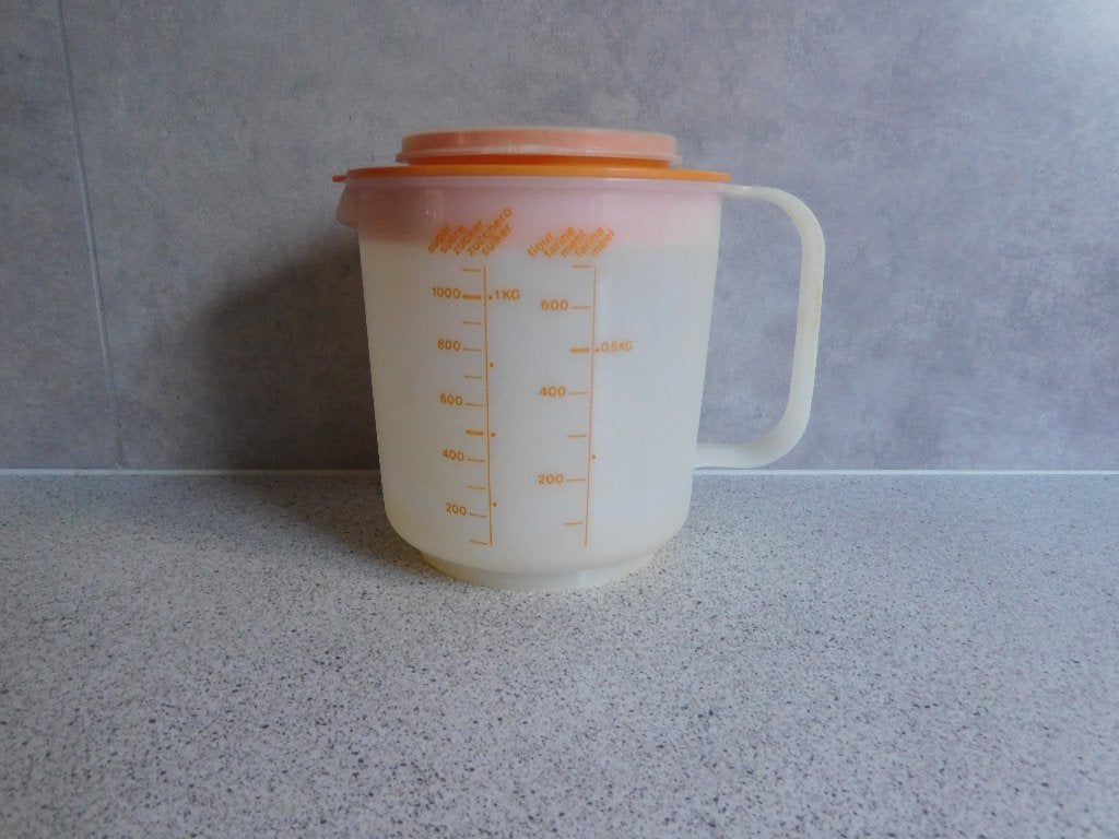 Tupperware Mix 'n Meet 1,25 Ltr. Oranje, Huis en Inrichting, Keuken | Tupperware, Met deksel, Beker of Kan, Oranje, Ophalen of Verzenden