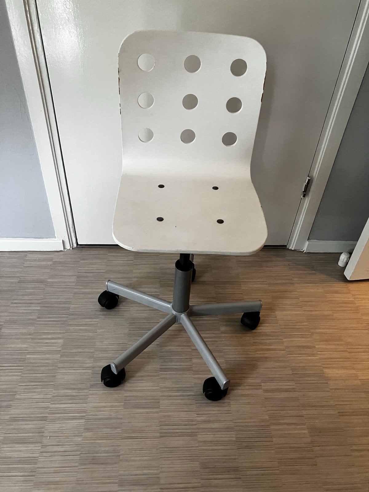 3x Ikea Jules kinderbueau stoelen, Ophalen, Zo goed als nieuw, Wit, Bureaustoel