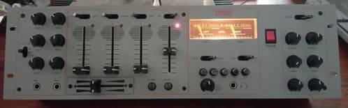 Power Dynamix DJ Mixer - 4 Kanalen met Microfoon ingang, Ophalen of Verzenden, Gebruikt, Minder dan 5 kanalen, Microfooningang